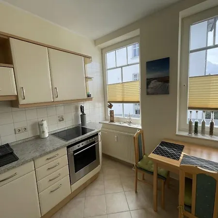 With 2 Bedrooms *